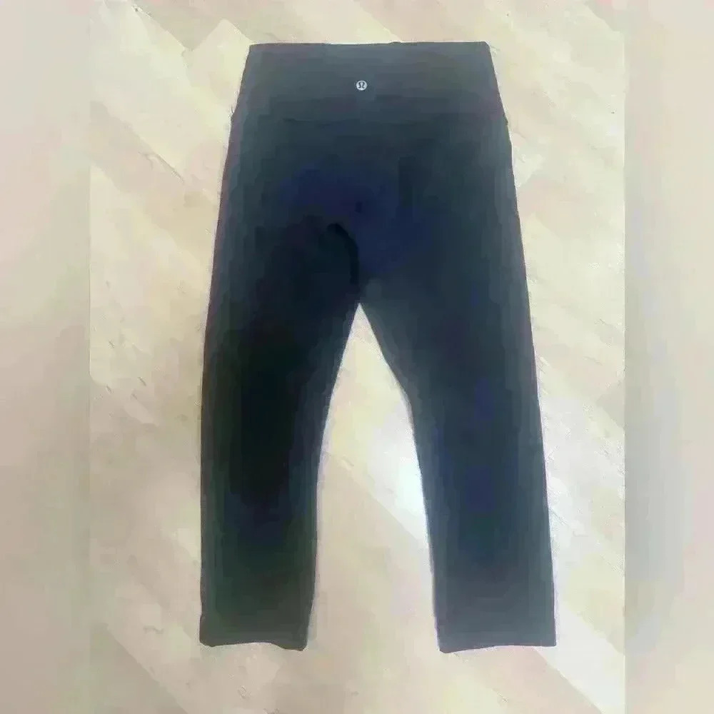 Lululemon X Peloton Cropped Black Leggings EUC Size 6 - Picture 5 of 5
